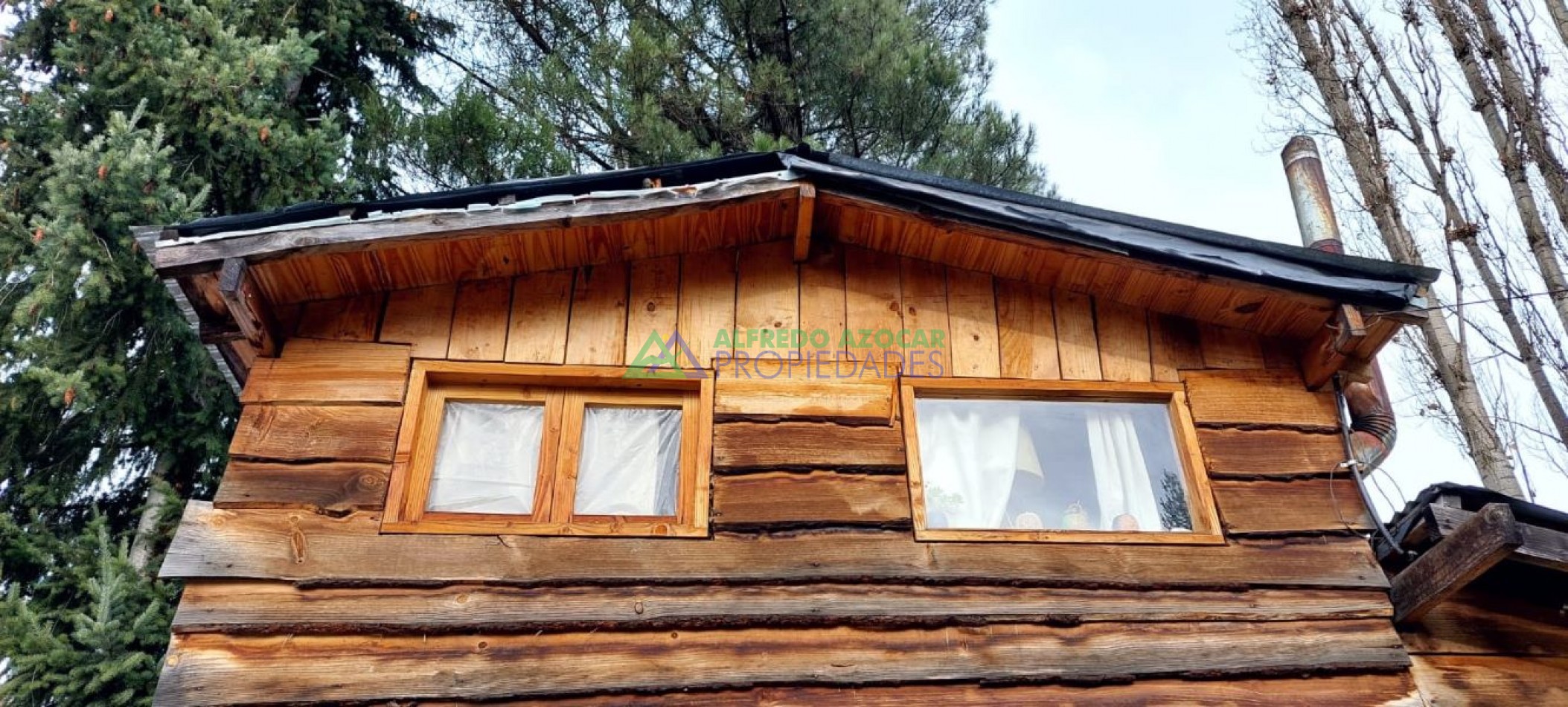 Casa y Cabaña en terreno con costa de rio