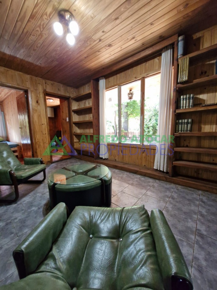 Barrio Los Abedules, Casa con terreno
