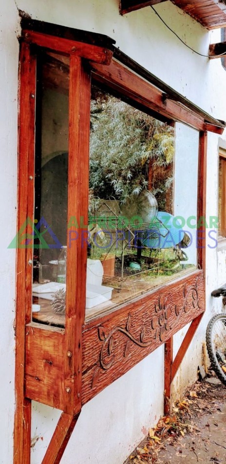 Casa y Cabaña en terreno con costa de rio