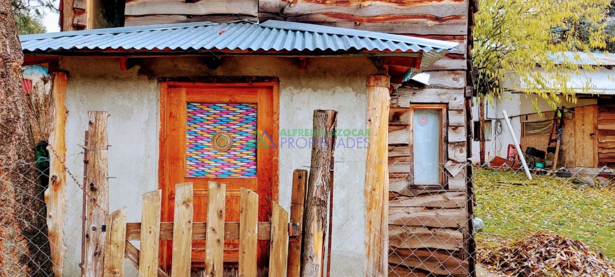 Casa y Cabaña en terreno con costa de rio