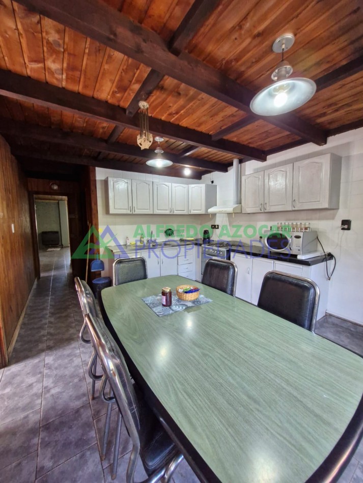 Barrio Los Abedules, Casa con terreno